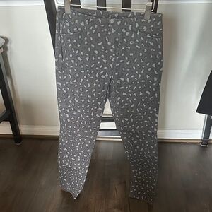 Old Navy Gray Leopard Print Ankle Pants